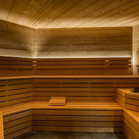 Chalet Altitude Aparthotel 5*