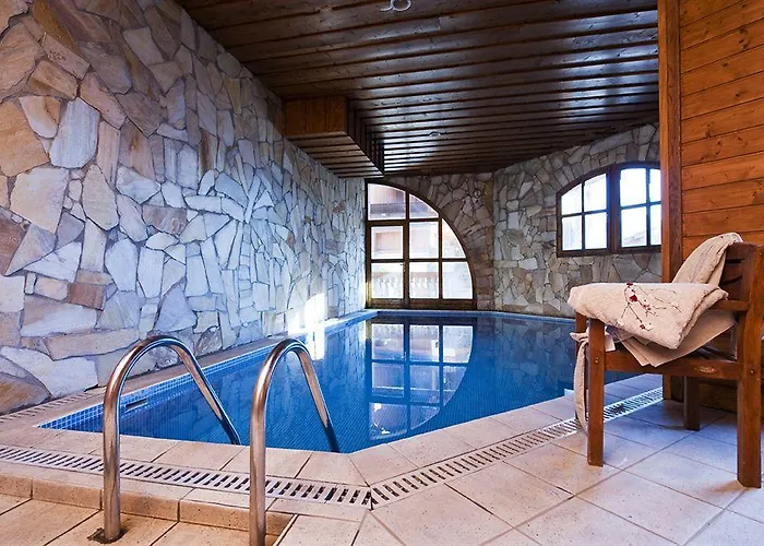 Chalet Altitude Apartmanhotel 5*