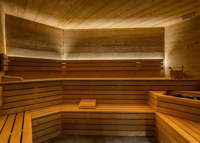 Chalet Altitude Apartmanhotel 5*